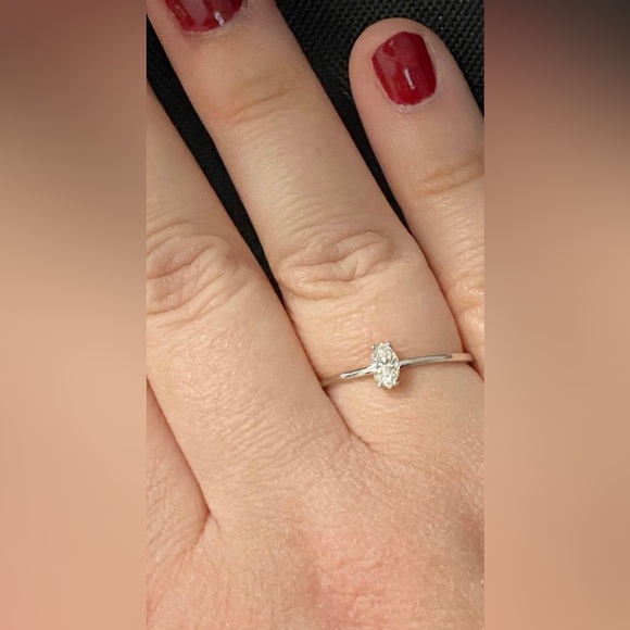 .24 ct diamond ring - Picture 7 of 9